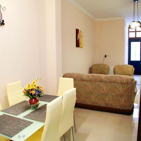 Family Apartments Tbilisi ภายนอก รูปภาพ