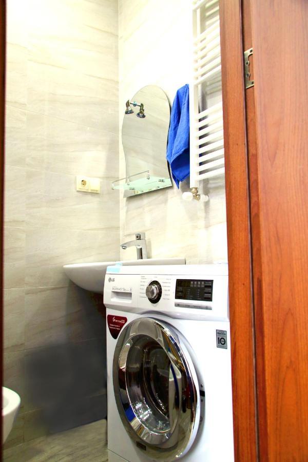 Family Apartments Tbilisi ภายนอก รูปภาพ