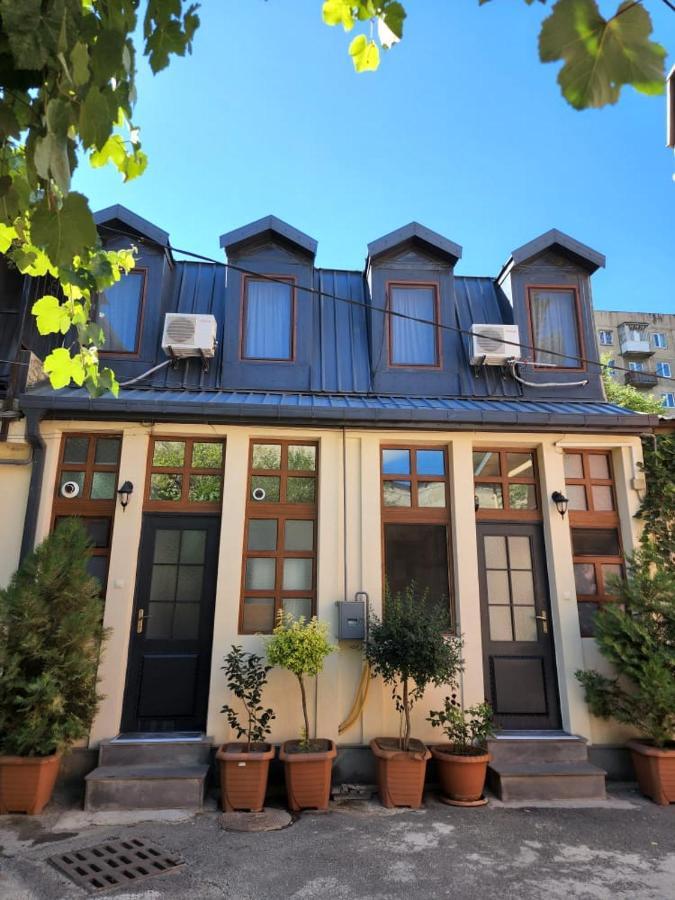 Family Apartments Tbilisi ภายนอก รูปภาพ